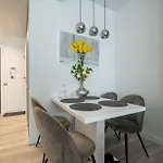 Apartamento Apartly - Hanza Tower