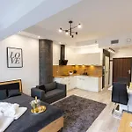 Apartamento Apartly - Hanza Tower