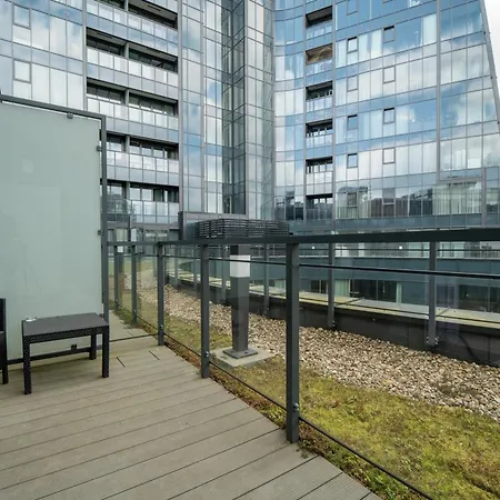 Apartly - Hanza Tower *