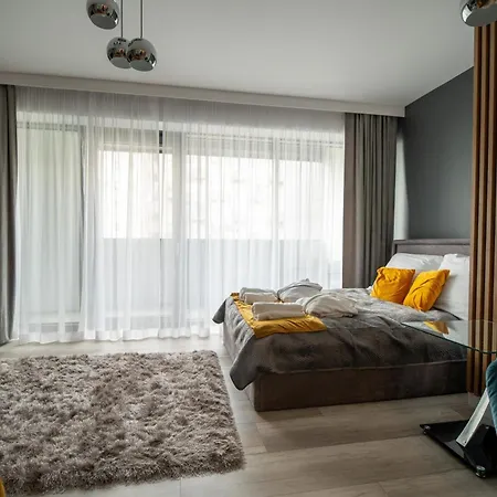 Apartly - Hanza Tower *