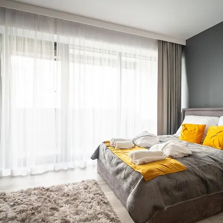 Apartly - Hanza Tower Apartment