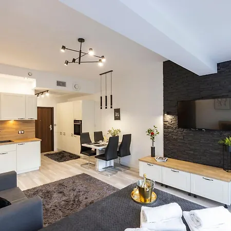 Apartly - Hanza Tower Apartment *