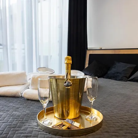 Apartly - Hanza Tower Štetín