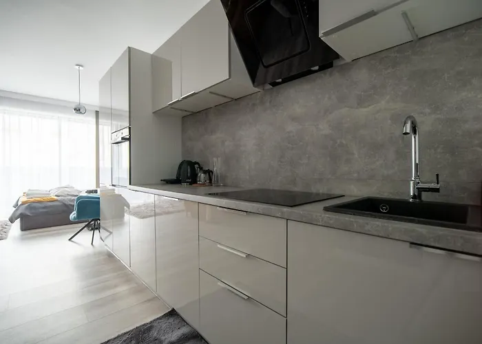 Apartly - Hanza Tower